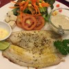 น้ำสลัดที่กินกับปลาย่างรสชาติดีเข้ากับเนื้อปลา