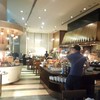 Café de Nîmes โรงแรมแกรนด์ สุขุมวิท กรุงเทพฯ