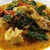 ผัดเผ็ดลูกชิ้นปลา 80 ฿