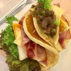 เมนูนำคือ"Pancakes"เอามาจัดเสริฟแบบ"Tacos" ห้าดาว