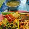 หมูกรอบเต็มคำ