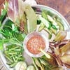 น้ำพริกร้านนี้อร่อยคับ รสชาติเผ็ดเปรี้ยวหอมมะนาว บางวันทางร้านทำน้ำพริกมะขาม สำห
