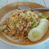 ราคา 40 บาท ใส่หมูเค็มผัดกับพริกขี้หนู