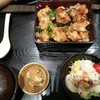 ไก่กรอบๆ แต่จืดไป ราดซอสน้อย