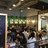 บรรยากาศในร้าน นักชอปปิ้งรักก๋วยเตี๋ยวเรือล้นหลาม