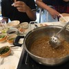 สภาพหม้อหลังโซ้ยเสร็จ + ด้านซ้ายคือน้ำจิ้มค่ะ