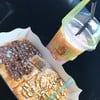 หมดนี่ 65บาท ขนมปัง15+20 นมเย็น30 อร่อยจริมๆ 