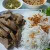 เส้นหมี่หมูย่าง