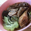 ก๋วยเตี๋ยวไก่ตุ๋นมะระ (ใส่ทุกอย่าง)