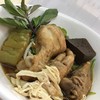 ก๋วยเตี๋ยวไก่ตุ๋นมะระ (ฉีก น่อง ขา ข้อ)