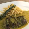 จานใหญ่กว่าที่คาด เนื้อนุ่ม สั่ง Medium Rare ทำได้พอดี แต่ไม่ค่อยชอบซ้อส รสจัดไป