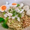 บะหมี่ปู พร้อมเครื่อ ครบ ลูกชิ้นไข่ บะหมี่ปู พร้อมเครื่อ ครบ ลูกชิ้นไข่