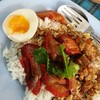 น้ำราดชุ่มฉ่ำ ไม่ใช่ซอสสีแดงเคี่ยวน้ำตาลแบบร้านทั่วไปนะคะ 