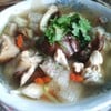 ซุปเยื่อไผ่ใส่น่องไก่ตุ๋นยาจีน