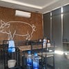 นี่ไง จุดเด่นของร้านนี้ รูปสุกร🐖& โคขุน 🐂