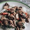 กะเพราเครื่องในไก่