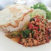 ข้าวกะเพราไก่ + ไข่ดาว (95฿)