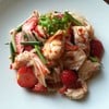 อาหารไทย ยำสตรอเบอร์รี่กุ้งสด