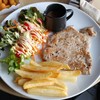 เนื้อนิ่มเกินคาด น้ำราดดี เฟรนฟราย สลัดอร่อย แนะนำๆ