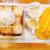 หอมหวานมะม่วง ทานคู่กับไอศกรีมกะทิ เเละขนมปังนุ่มๆ