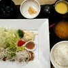 หมูหมักซอสโชยุโคจิย่างถ่าน เซต 289 บาท