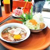 หมูหมักที่นี้ หมักได้นุ่มมาก ถ้าชอบแบบตอกไข่เลย ที่ร้านก็ทำให้