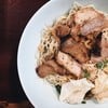 บะหมี่แห้งเกี๊ยวหมูหมูแดง
