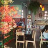 พอเปิดประตูเข้ามาก็เจอกับบรรยากาศของควาทเป็นญี่ปุ่น(ร้านเปิดเพลงญี่ปุ่นด้วย)