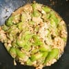 บวบผัดไข่