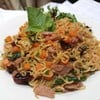 บะหมี่ผัดกะเพราแหนม