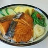 ข้าวหน้าปลาแซลมอนย่าง ข้าวหน้าปลาแซลมอนย่าง