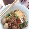 บะหมี่แห้งหมูตุ๋น ลูกชิ้นเนื้อ