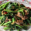ฟาโรห์ปลาอินทรีห่มสะไบมรกต(คะน้าปลาเค็ม)