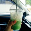 สั่งอีกแก้วก่อนกลับ เดินไปกินไป พอถึงรถก็เหลือเท่านี้ 555 อร่อยยยย