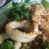รสชาติดีๆจริงๆ แม้ว่ากระเทียมจะไม่กรอบที่สุด แต่หมึกดีงาม