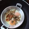 ไข่กระทะ (pan-fried egg with toppings)