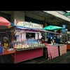 ร้านสลัดจับบัตรคิวตลาลร่วมใจเปิดขายเวลา 16.00-20.00หยุดทุกวันเสาร์