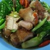 คะน้าหมูกรอบ