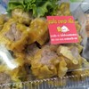 ขนมจีบหมูอร่อยมาก มีขายทั้งกล่องเล็กมาลองชิมและกล่องใหญ่