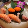 ไข่กุ้งให้เยอะมาก กรึบๆคำละ20 กุ้งหวานคำละ25 แซลม่อนชิ้นใหญ่คำละ30