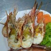 กุ้งตัวใหญ่มาก สามารถเลือกเองได้เลยว่าจะเอาตัวไหน 