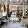 Entrance corridor ทางเดินระหว่างLobby lounge และบรรไดขึ้นชั้นบนด้านซ้ายคือห้องTh