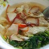 บอกตรงๆ อร่อยเลย ลงตัวทุกอย่าง หมูแดงหอมอยู่แล้ว เจอน้ำซุปเข้าไปคล่องเลยทีนี้ ซด