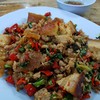 กระเพราหมูสับ-หมูกรอบ