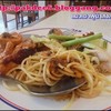 จานต่อมา สปาเก็ตตี้ แกงไก่ ไก่ย่าง ผักกับน้ำพริก