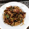 สปาเก็ตตี้ผัดหมูกรอบ