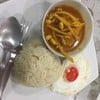 ข้าวแกงราคา 100 บาท
