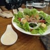 Caesar salad ผักสดกรอบ ส่วนนำ้สลัดเป็นนำ้สลัดแบบครีม เข้ากันสุดๆไปเลย