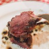 เนื้อเหนียมนุ่มและแดงเพราะเลือกความสุกแบบระดับ Medium Rare