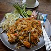 ผัดไทยกุ้งสด ราคา 60บาท